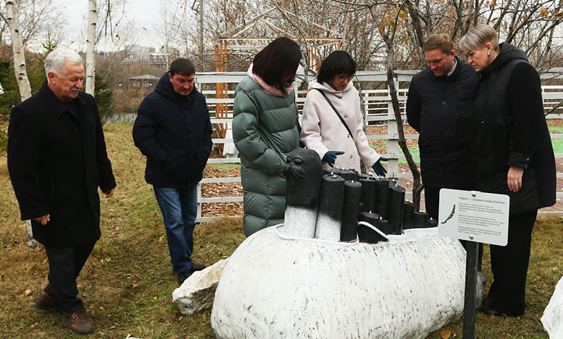 -- 281021-main.jpg (jpg, 150 .)